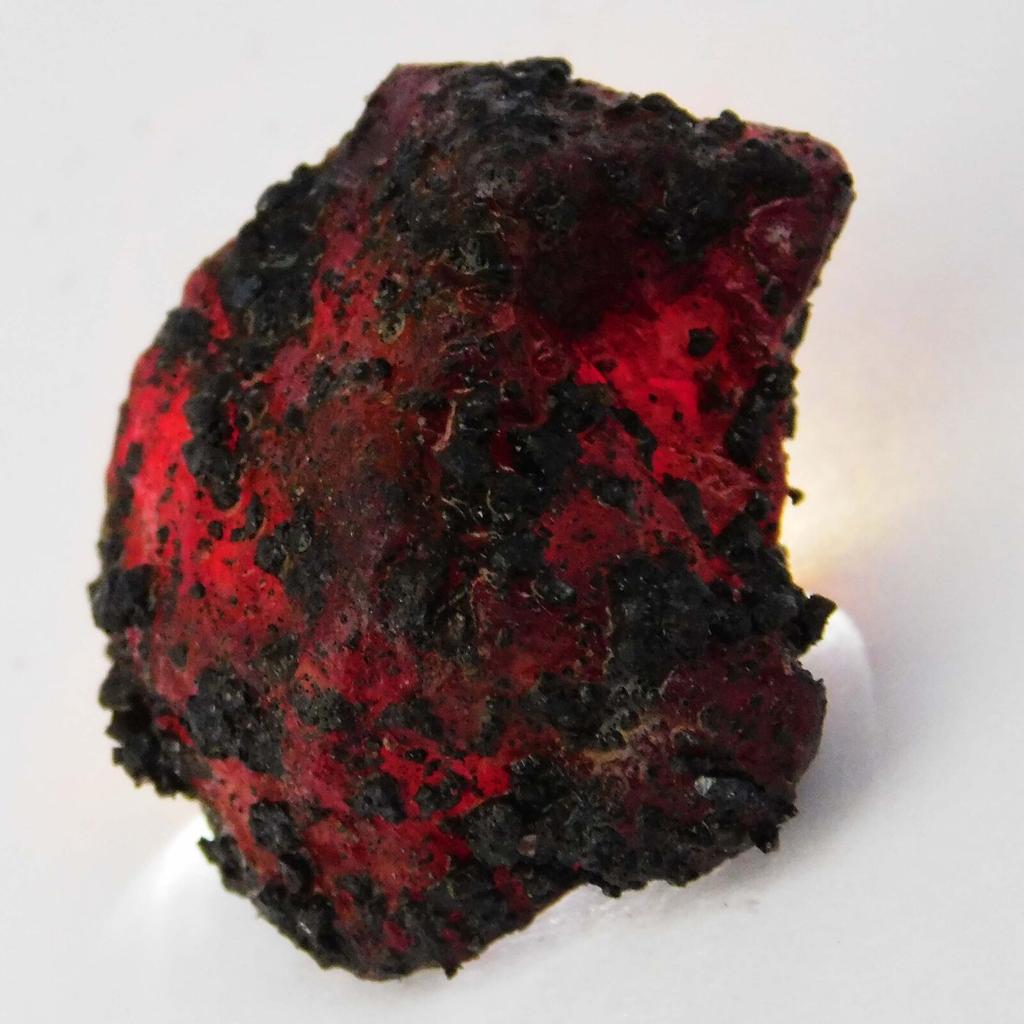 Natural Red Ruby Loose Gemstone Rough 77.45 ct for Lapidary and Gem Collections