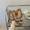 Современная сумка-кроссбоди из ПУ с жемчужной цепочкой и магнитной застежкой для повседневного использования