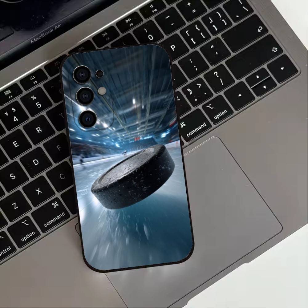 L-Хоккейный каток Спортивный чехол для телефона Samsung S25, S24, S21, S22, S23, S30, Ultra, S20, Plus, Fe, Lite, Note, 10, 9, 5G Черный чехол