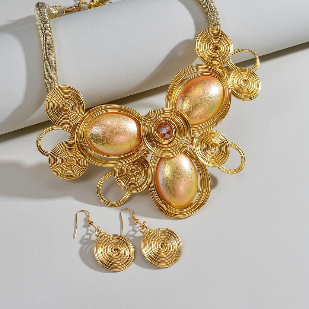 Handcrafted Gold And Silver Alloy Jewelry Set With Geometric Animal Patterns For Trendy Women