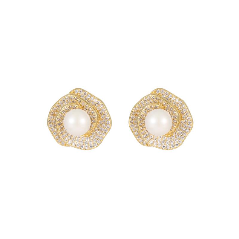 Micro-Inlaid Zircon Pearl Flower Stud Earrings Fashion Light Luxury Temperament Versatile Earrings French Niche Retro Earrings
