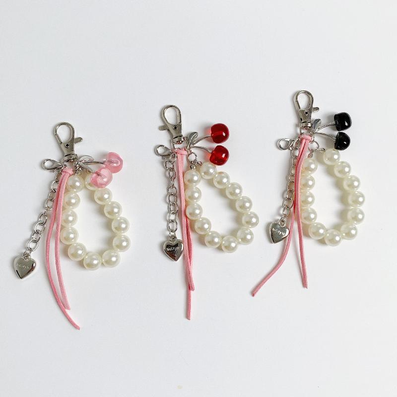 Ins Style Cherry Keychain Y2K Trendy Imitation Pearl Keyring Pendant Sweet Girly Bag Charm Hanging Decoration Car Key Holder