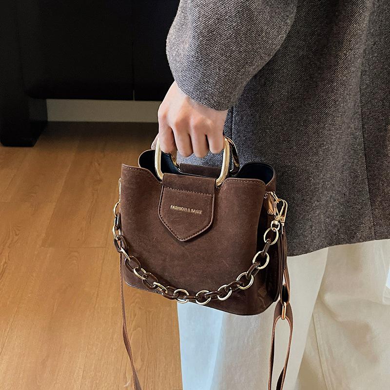 Versatile Women's Solid Color Bucket Handbag - Autumn 2025, Single Shoulder Crossbody