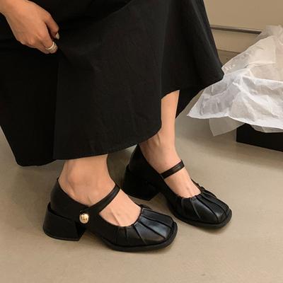 Модная женская обувь Мэри Джейн Плиссированная кожаная обувь для женщин Квадратный каблук Туфли для платья Квадратный носок Туфли-лодочки с оборками Серебристый Черный