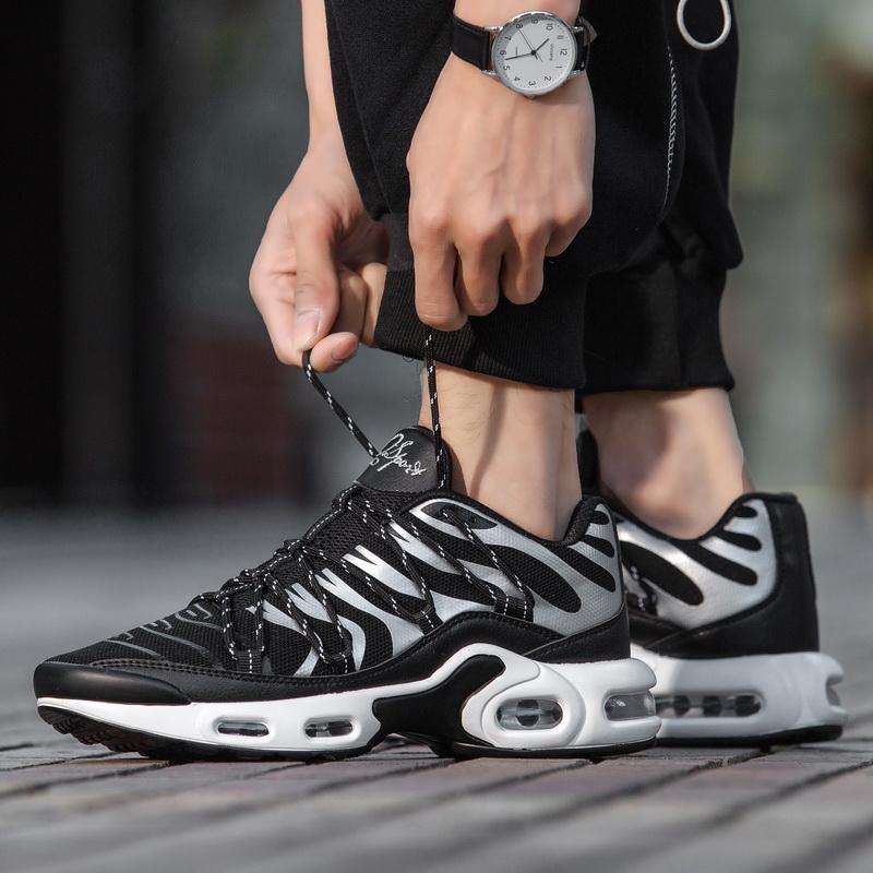 Men Sneakers Running Fashion Outdoor Jogging Sports Shoes Mesh Breathable Cushioning Black Basket Footwear Male Plus Size 39-46