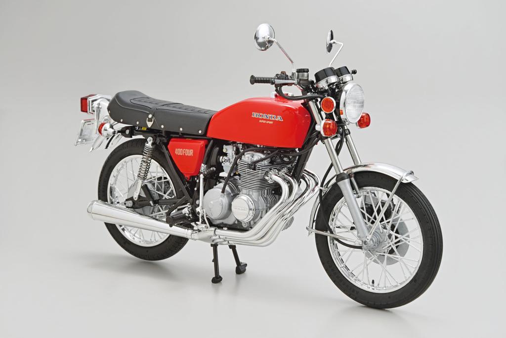 Пластиковая модель AOSHIMA The Bike Series Honda CB400F CB400FOUR 1974 1/12 Scale No.3