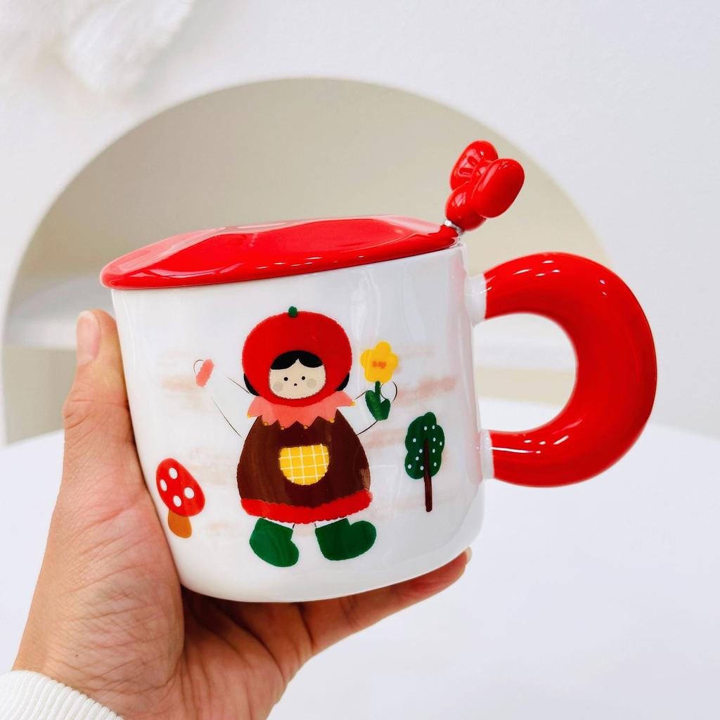 Креативная Персонализированная Пара с Крышкой и Ложкой Керамическая Чашка Высокого Внешнего Вида Большая Вместимость Кружка для Маленького Подарка для Девочек Чашка для Воды для Домашнего Использования