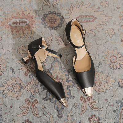 Французские туфли-лодочки на небольшом каблуке, женские весенне-летние новинки, универсальные туфли с металлической отделкой, ремешком-пряжкой, закрытым носком, с вырезами, на низком каблуке