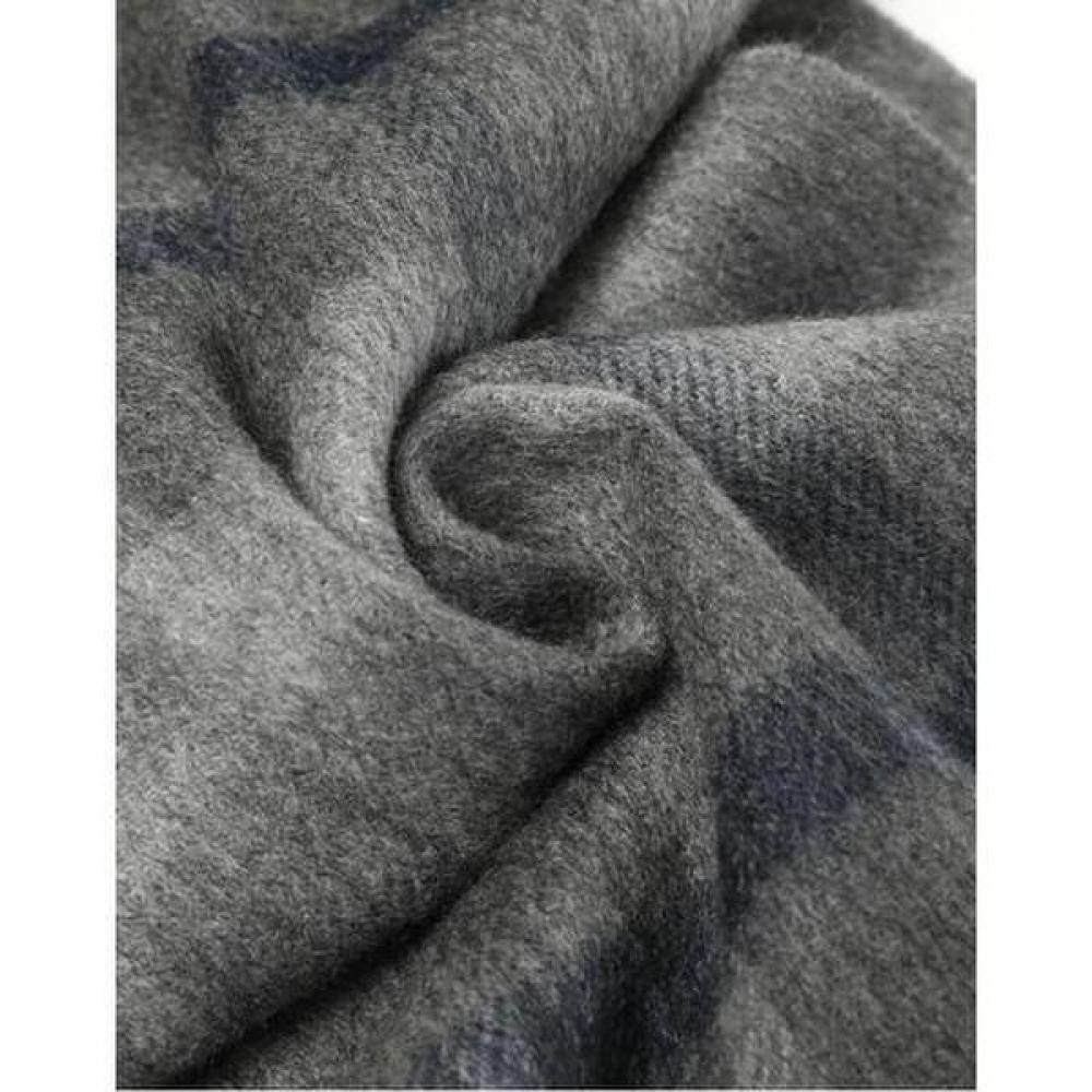 Daks Unisex Light Gray Check 100 Cashmere Reversible Muffler Dbmu4f803g2