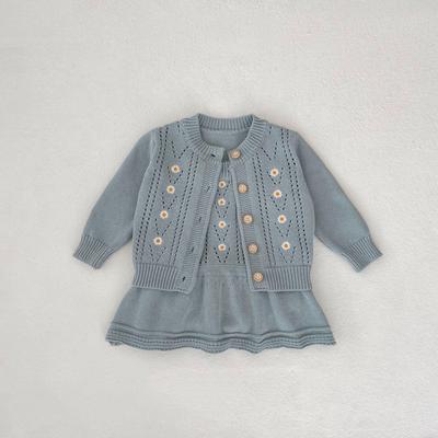 Вязаный кардиган с вышивкой «Маргаритки» и платье на бретелях для девочек, осень/зима 2025