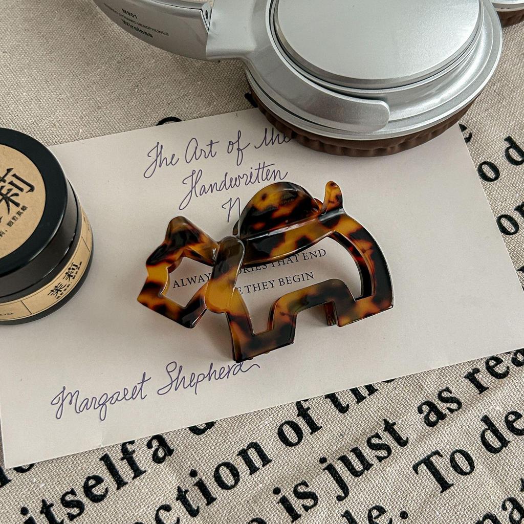 Вдохновлённая Лю Ифэй Роза Мультяшный щенок Заколка для волос Пучок Зажим