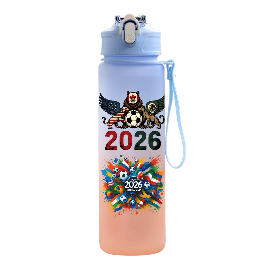 Кубок мира по футболу FIFA 2026 Водяная кружка Большая емкость Уличная портативная бутылка для питья с веревкой Подарок для мальчиков и девочек Бутылка для воды для фанатов футбола