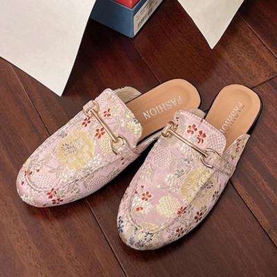 Модные туфли-мюли большого размера в британском стиле с металлической вышивкой для женщин, на низком каблуке, с квадратным носком, сандалии-слипоны, летняя повседневная обувь 2025