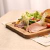 HTB Деревянная разделочная доска с ручкой, Квадратная, Натуральная, Тарелка для обеда, Стильная, Прямоугольный дизайн в скандинавском стиле, Идеально подходит для суши, пиццы, хлеба и фруктов, Wh