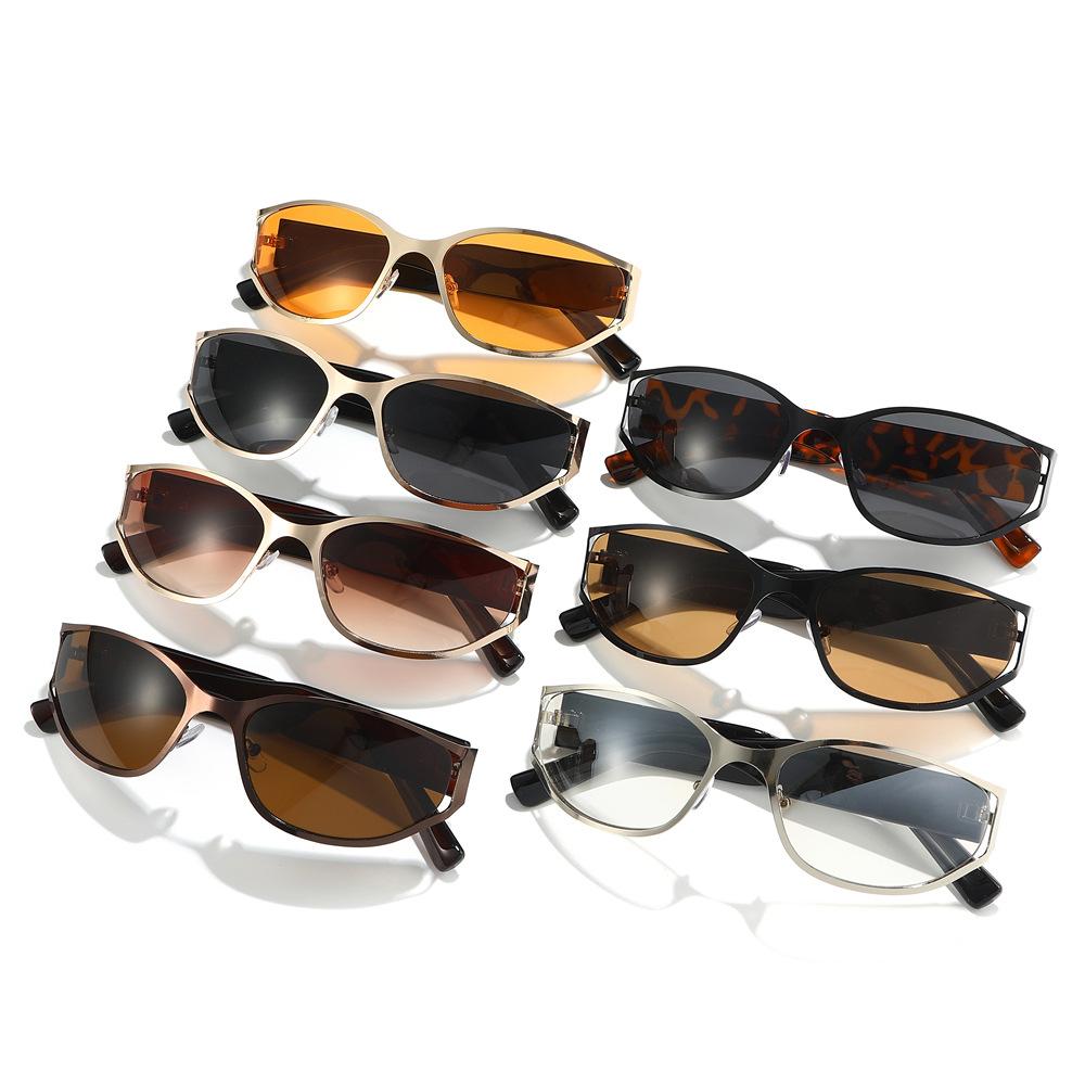 European and American fashionable futuristic tech oval frame sunglasses, new eyewear trendy millennial style sun-protection sunglasses