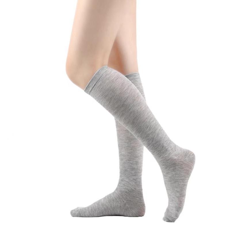 Женские полосатые носки выше колена - Теплая хлопковая смесь черного, белого и серого цветов