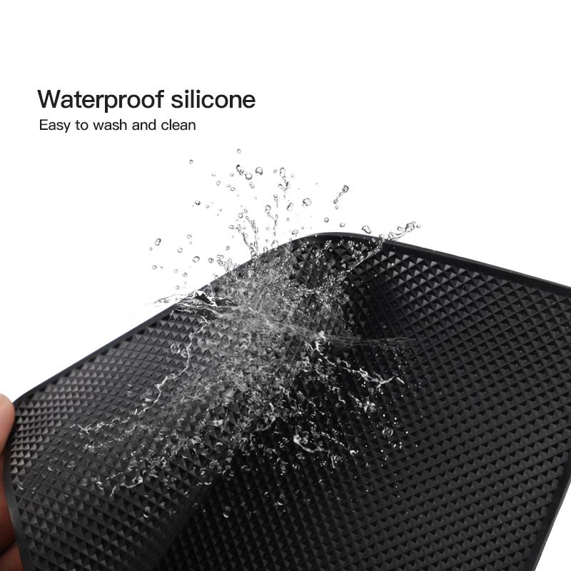 2025 Hot Car Emblem Anti Slip Pad Phone Key Non Slip Sticky Gel Mat For Mercedes Benz AMG GLE GLS CLS GLC CLA GLA GLK ML C197 R2