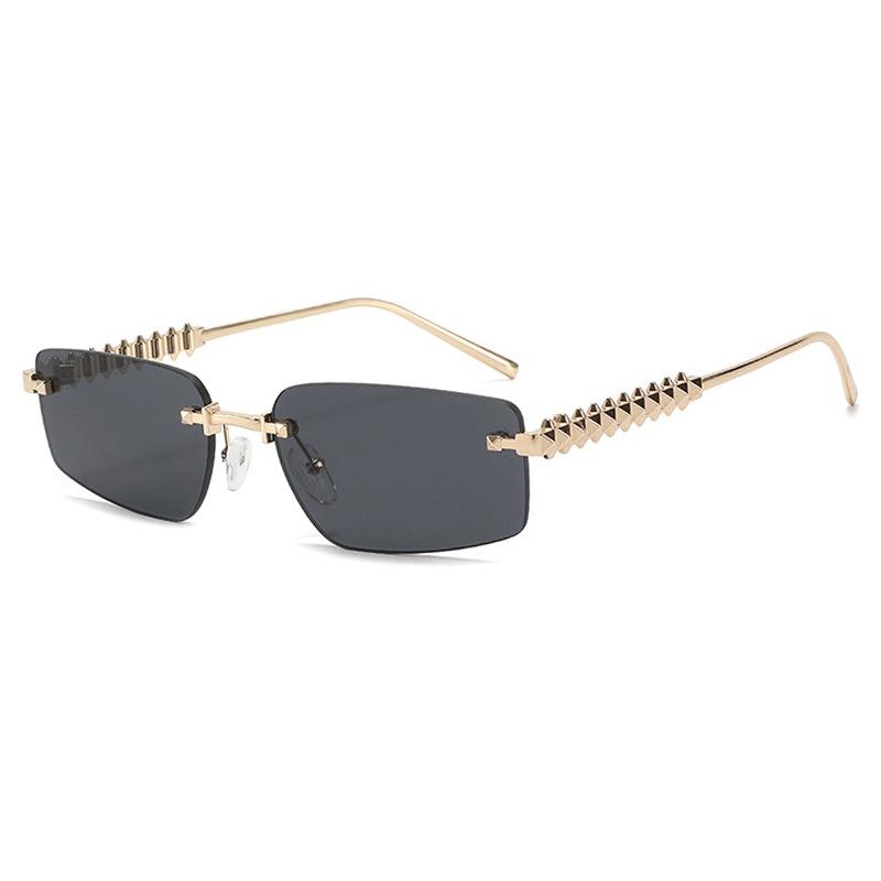 Threaded square sunglasses, new metal trendy sunglasses, street photography, European and American fashion sunglasses, anti-sun shading