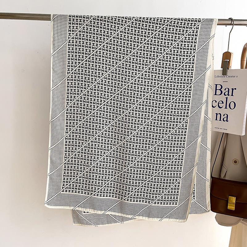 Новый модный шелковый шарф с ретро-принтом пейсли для женщин, осенне-зимний теплый платок, роскошная шаль, женские ветрозащитные шарфы, фуляр, буфандас