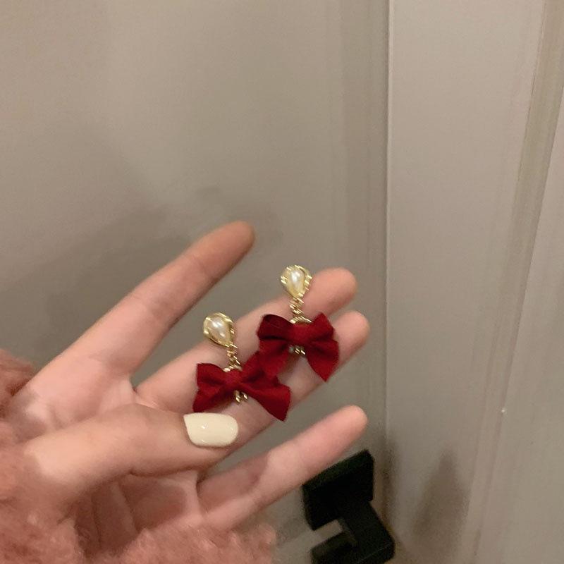 Новинка 2023 года, корейские простые серьги, очаровательные серьги для девочек, блестящие элегантные серьги с красной бабочкой для влюбленных, серьги-подвески с бантом