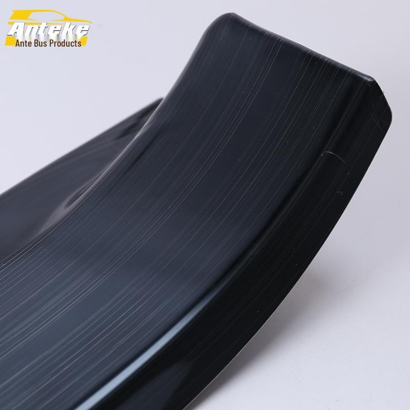 16 Накладки на пороги и бампер багажника Land Cruiser