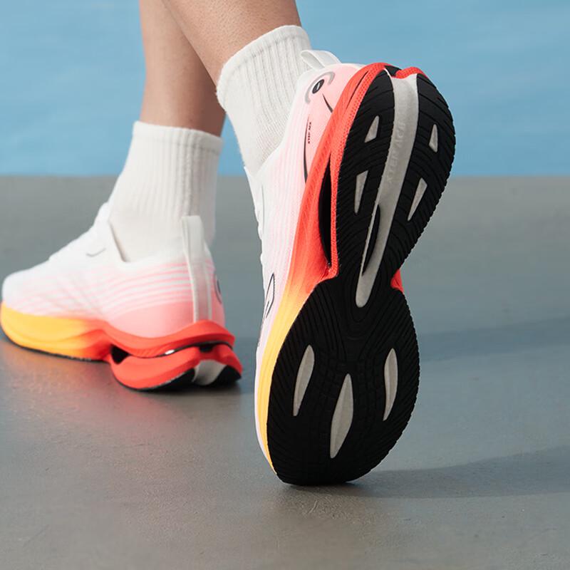 XTEP Men's Classic Road Running Shoes