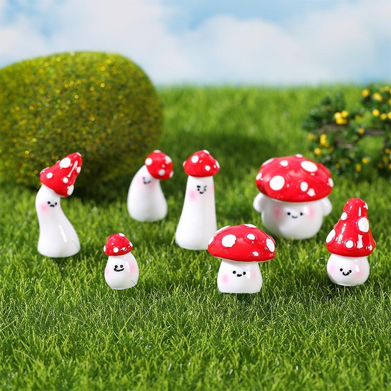 7Pcs Creative Mini Mushroom Moss Micro Landscape Decoration Jewelry with Succulent Plant Flower Decoration