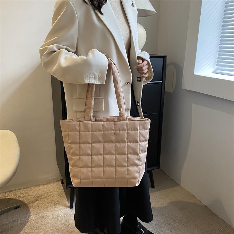 Winter Big Bag New Commuter Casual Portable Shopping Bag Large Capacity Beautiful Shoulder Bag Tote Women's Bag