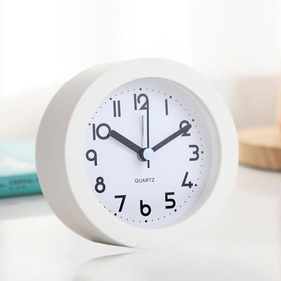 Аналоговый будильник с ночником, не тикающий, бесшумный, работающий от батареек, для спальни, настольный, цифровой