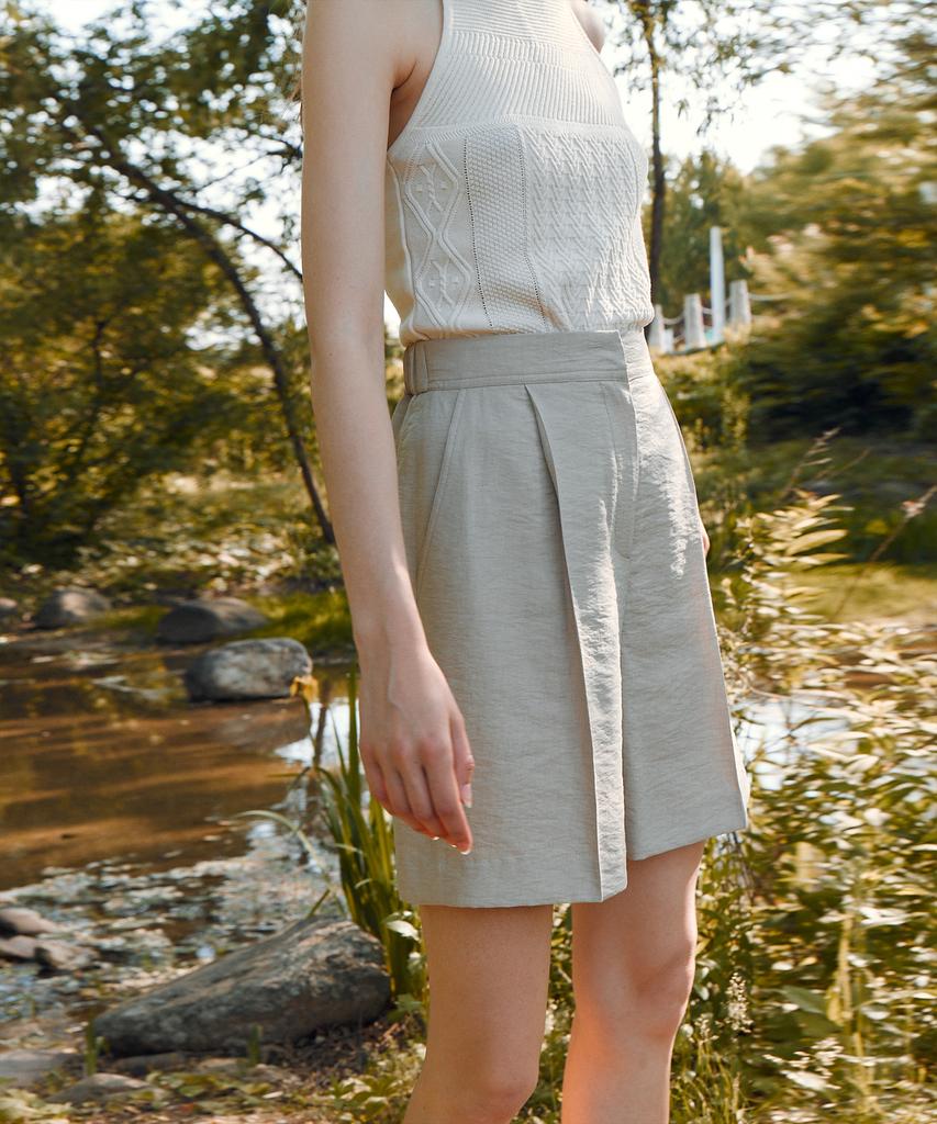 RE RHEE Elasticated Waist Pleated Shorts