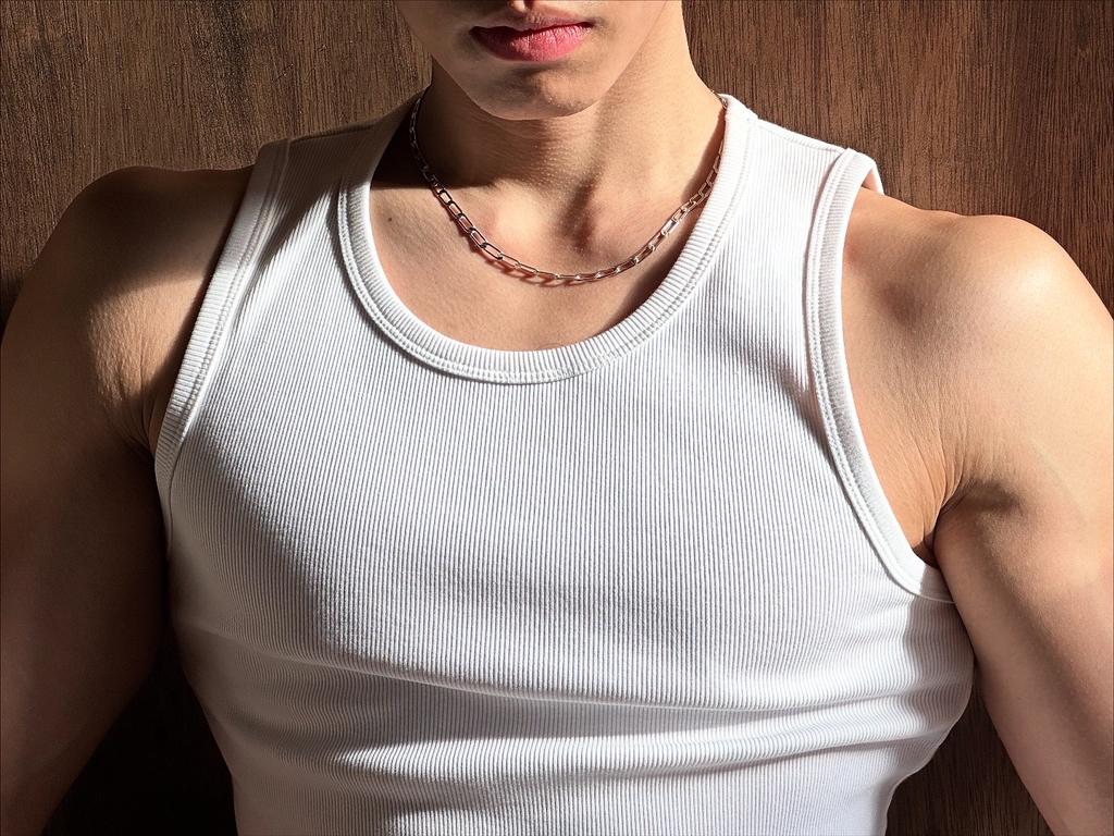 Khaki Studio Long Curve Chain Necklace