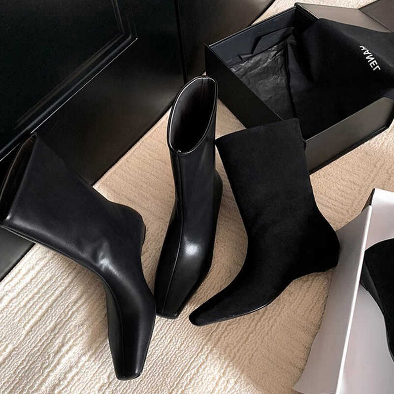 Версия из коровьей кожи~ осенне-зимние новые ретро ботильоны на танкетке со средним голенищем и свободным голенищем, рыцарские сапоги-трубы, универсальные кожаные короткие ботинки для женщин