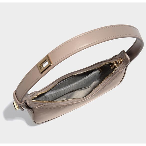 IELGY Niche Fashion Versatile Retro Baguette Bag, High-end Single Shoulder Underarm Crescent Bag