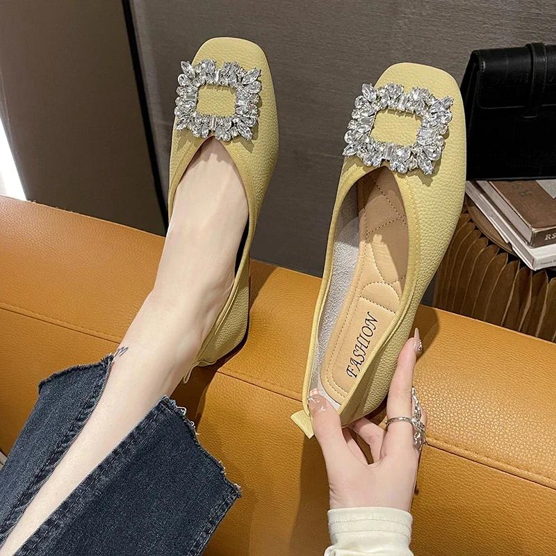 Женская обувь больших размеров, туфли-лодочки с квадратным носком, новые весенние женские туфли без шнуровки со стразами и пряжкой на плоской подошве, женская повседневная обувь для офисной работы