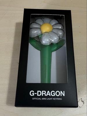 [Б/У] Официальный!! G-DRAGON Зеленый Мини-фонарик Брелок
