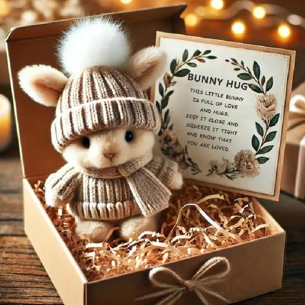 Мини Зайчик Обнимашка Милый Пасхальный Подарок Плюшевый Зайчик в Вязаной Шапке и Мягким Кармашком Кролик для Эмоциональной Поддержки с Подарочной Коробкой и Открыткой