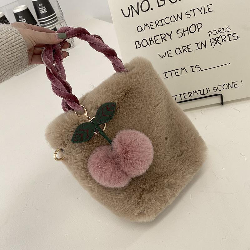Fashion Women Handbags Winter Furry Ladies Soft Plush Clutch Purse Shoulder Bags Fashion Female Cherry Pendant Messenger Bag
