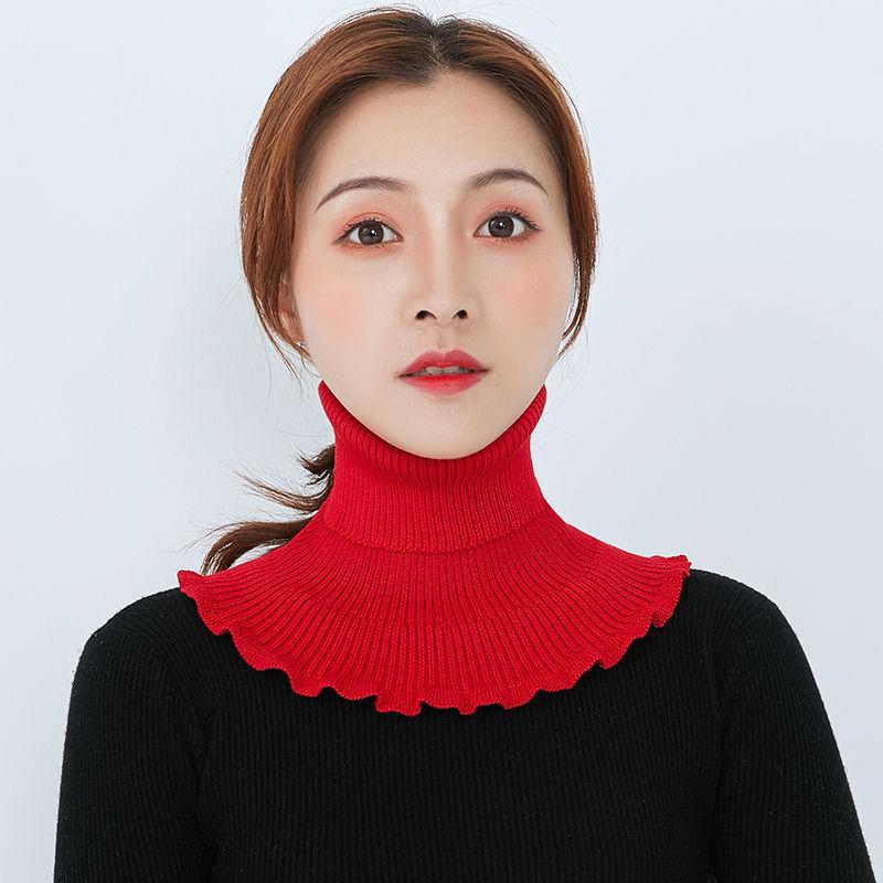 Women's Knitted Scarf Pullover: Thick, Warm, Decorative Neck Cover for Autumn and Winter.