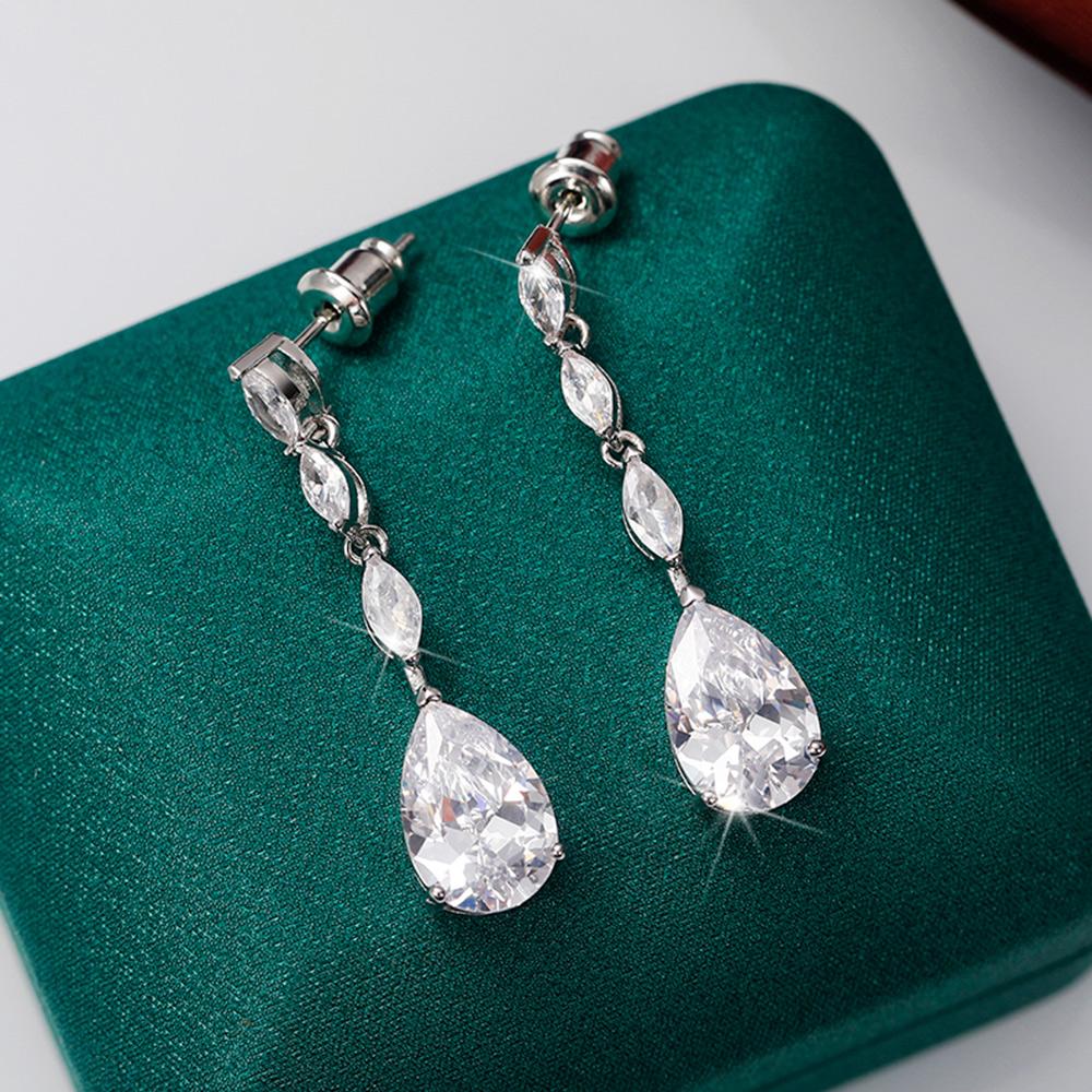 Huitan Темпераментные Свадебные Подвесные Серьги для Свадьбы Серебристого Цвета Роскошные Висячие Серьги с Цирконием Модные Женские Украшения для Ушей