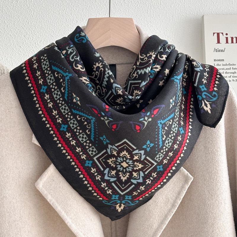 Chessboard plaid 71CM cotton and linen silk scarf small square scarf women's spring and autumn summer thin scarf scarf linen headscarf belt