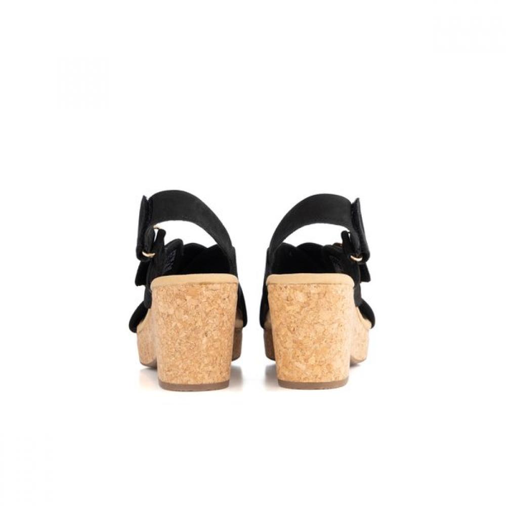 ClarkS Women S giSele Dove Strap Sandal claSac6410wf1