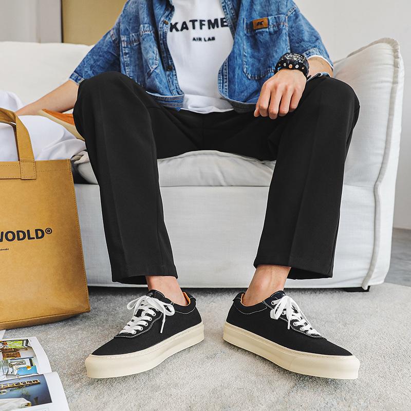 Летние парусиновые туфли для мужчин, новые винтажные классические мужские туфли, модная повседневная дышащая обувь, низкие туфли на шнуровке для мужчин