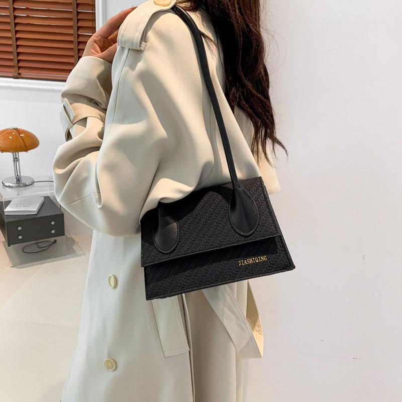 Сумка женская 2024 новая мода простая большая вместительная сумка через плечо ниша сумка через плечо