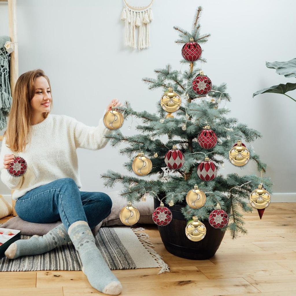 Christmas Decoration Ball Festive 16 Pieces Classic Hangable Decor Christmas Ornaments Set For Holiday Home Festival Gathering