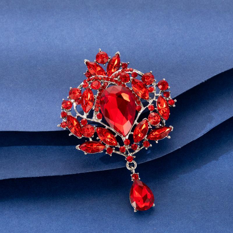 Ретро-брошь-корона со стразами: Европейская и американская мода, хрустальная булавка