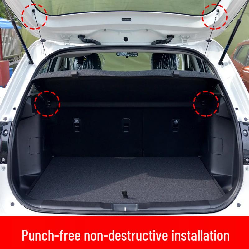 Перегородка багажника и полка для хранения солнцезащитного козырька Suzuki Vitara.