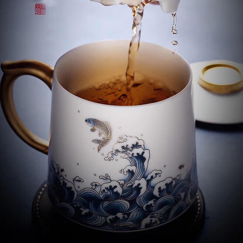 Elegant White Porcelain Tea Cup with Floral Design Gift Set