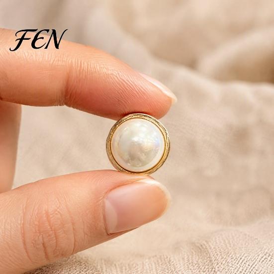 Clothes Magnetic Button 2Pcs Faux Pearl Button, Fake Cat Eye Stone Brooch Decorative Clothing Magnet No Sew Safety Pin for Shirts Scarf Shawl
