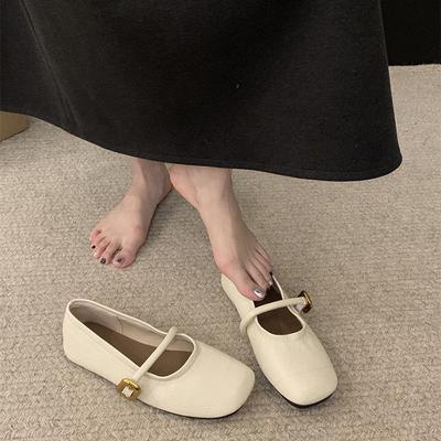 Черные французские ретро универсальные туфли с квадратным носком и неглубоким вырезом на плоской подошве, женские 2025 новая весна и осень маленькие ароматные туфли Мэри Джейн