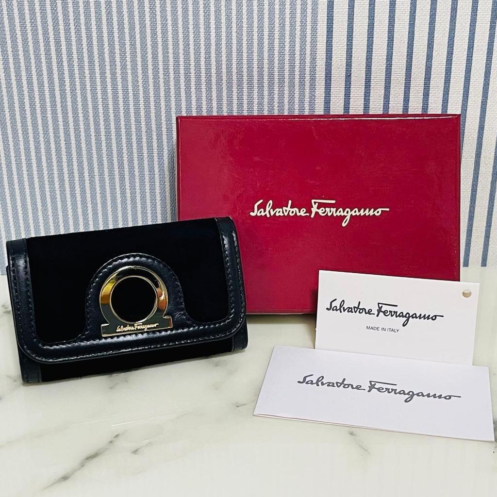 Used Unused Ferragamo Gancini 6-key case, black, gold, with box